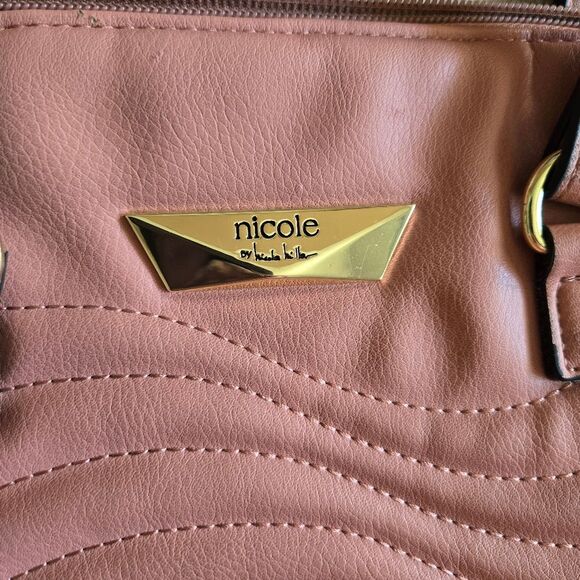 Nicole Miller Pink Purse Crossbody Wavy Front - Picture 15 of 16